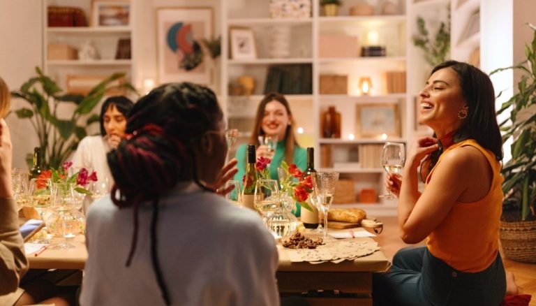 Thuisfeestjes zijn er weer: wat is cocoonen