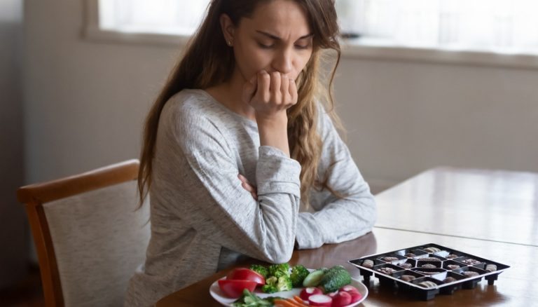Alarmeren over voedingsmiddelen die “slecht” zijn voor de geest, wat ze zijn en welke ze volgens deskundigen moeten bevatten