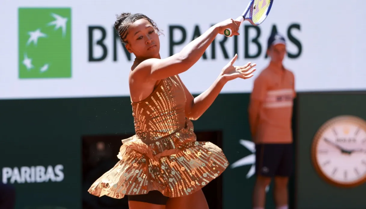 Naomi Osaka met de gouden technische jurk