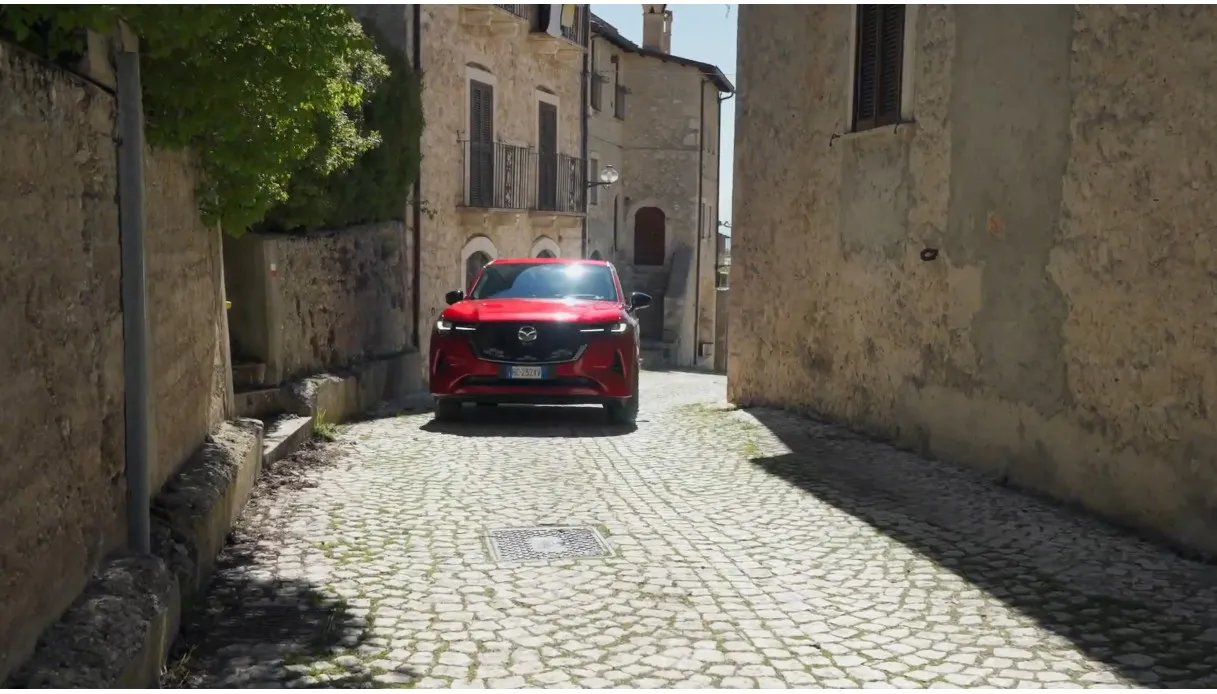 Mazda CX-60, de zachte luxe van Abruzzo