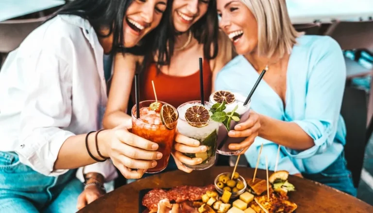 Dieet, mocktails zijn booming, tussen mode en gezondheid: wat ze zijn, voordelen en nieuwe trends