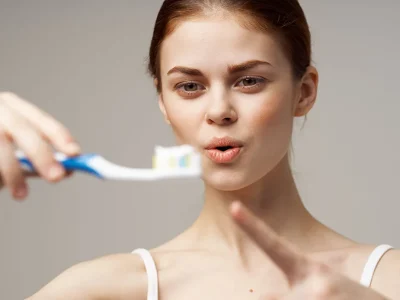 Gingivitis en parodontitis: waarschuwingssignalen en wat te doen vanaf jonge leeftijd
