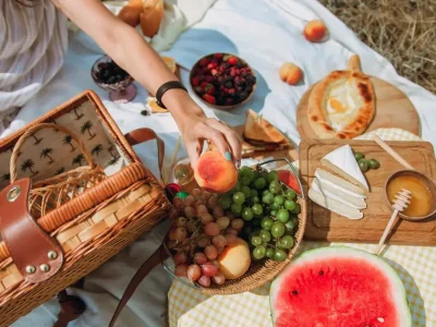 Picknick, hier leest u hoe u excessen kunt vermijden en een uitgebalanceerde maaltijd kunt nuttigen