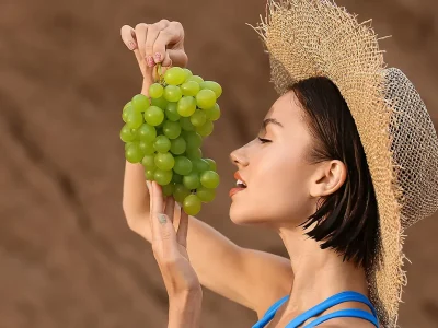 Wil je je huid beschermen tegen de zon? Eet veel groenten en fruit en mis geen druiven