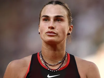 Sabalenka, Osaka en de anderen: tennis verandert in een catwalk met luxe merken en kostbare juwelen