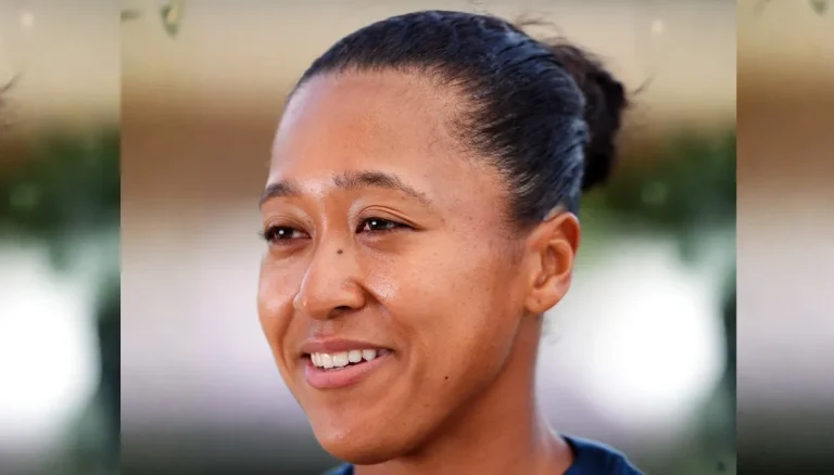 Naomi Osaka verbaast Wimbledon met een jurk die vertelt over haar roots
