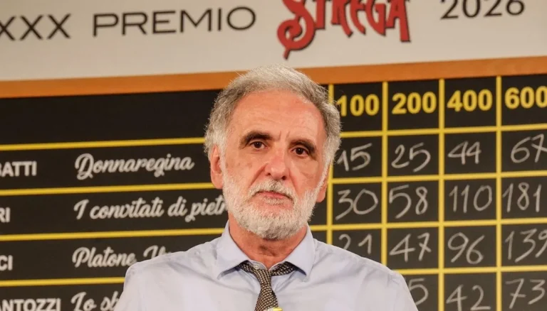 Michele Mari, waar gaat het over De stenen gasten die de Strega-prijs 2026 hebben gewonnen