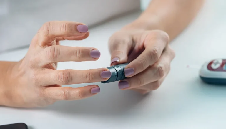 Type 1-diabetes treft niet alleen kinderen en adolescenten: het kan ook bij volwassenen voorkomen, hier is waarom