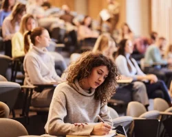 Universiteiten, hoe u gegevens, statistieken en ranglijsten kunt gebruiken om de juiste voor u te kiezen