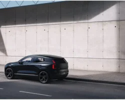 Volvo EX30 Black Edition, het kleine zwarte jurkje dat altijd werkt