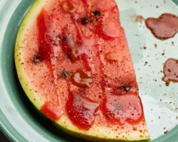 Chilipeper op fruit, ideaal in de zomer: de geheime eigenschap die goed voor je is