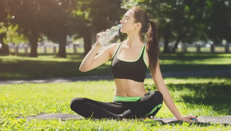 Drink je veel water, maar ben je wel echt gehydrateerd? De rol van elektrolyten