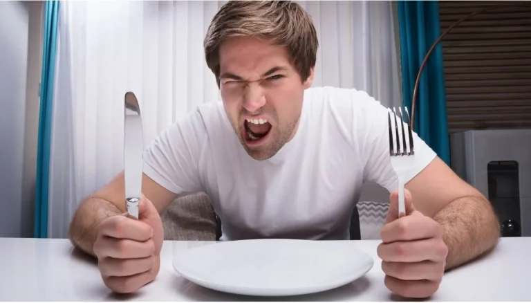 Honger en agressie, de ‘fout’ ligt bij een neuron. Wat de onderzoekers ontdekten