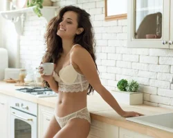 Koffie en seks, het verband ontdekt. De drank wordt het nieuwe afrodisiacum, waarom en hoeveel nodig is