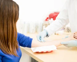 Tumoren, vroege diagnose dankzij de “radars” van het DNA dat in het bloed circuleert
