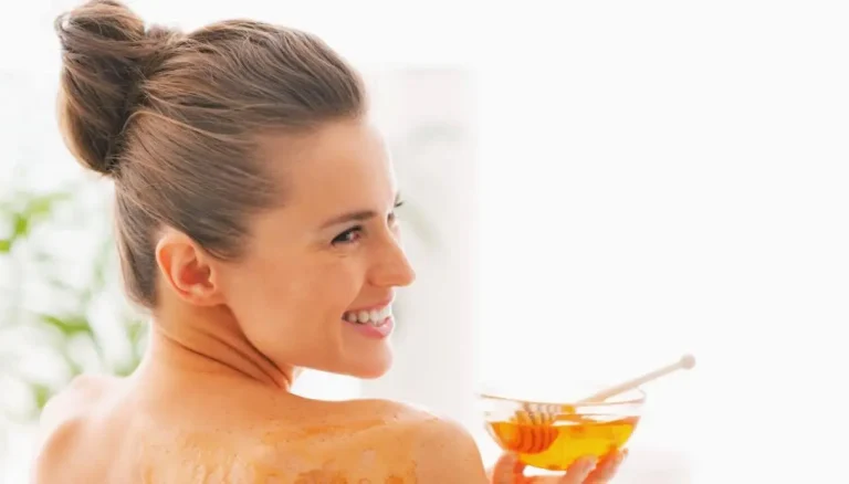 Vloeibaar goud op de huid: de anti-aging (en anti-stress) kracht van honing