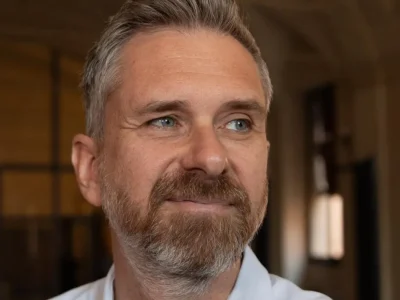 Wie is Matteo Lepore, de burgemeester van Bologna, slachtoffer van bedreigingen