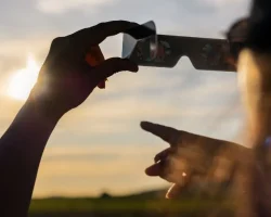 Zonsverduistering van 12 augustus 2026, er is maar één manier om deze te zien zonder gevaar voor uw gezichtsvermogen