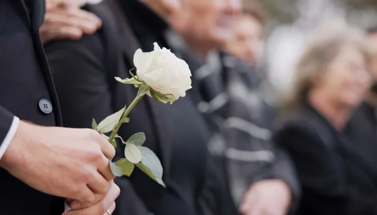 Het laatste afscheid van een dierbare: waarom is de plaats van afscheid zo belangrijk?