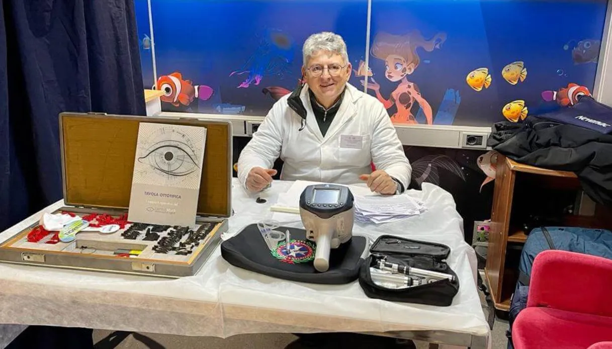 Dokter Vincenzo Pagliara en zijn instrumenten