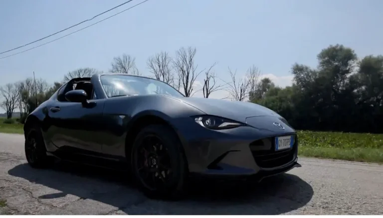 Mazda MX-5 RF Homura: de auto die je eraan herinnert hoe lekker het is om even pauze te nemen