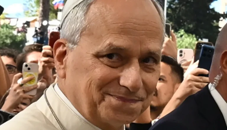 “Ademhalingsgymnastiek” en de kwestie van het vliegen naar Peru: wanneer paus Leo XIV in staat zal zijn terug te keren naar zijn publieke verplichtingen