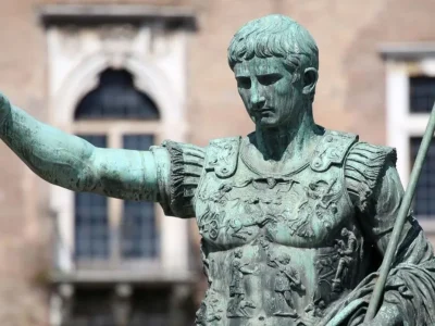 Julius Caesar, die zijn drie vrouwen waren